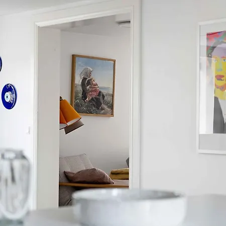 Big In Arnager * Rønne